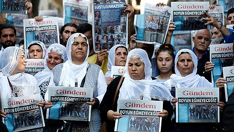 土耳其政变失败波及女作家，狱中无法得到基